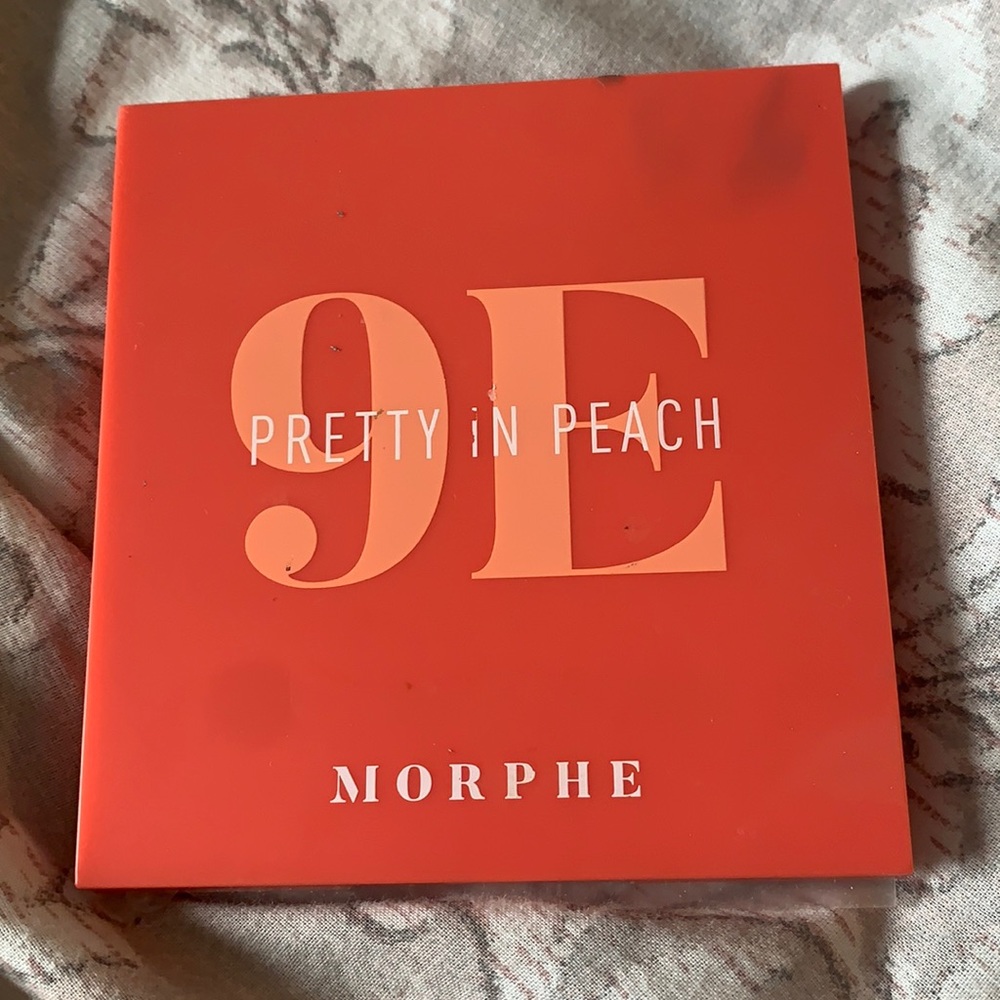 Morphe pretty in peach